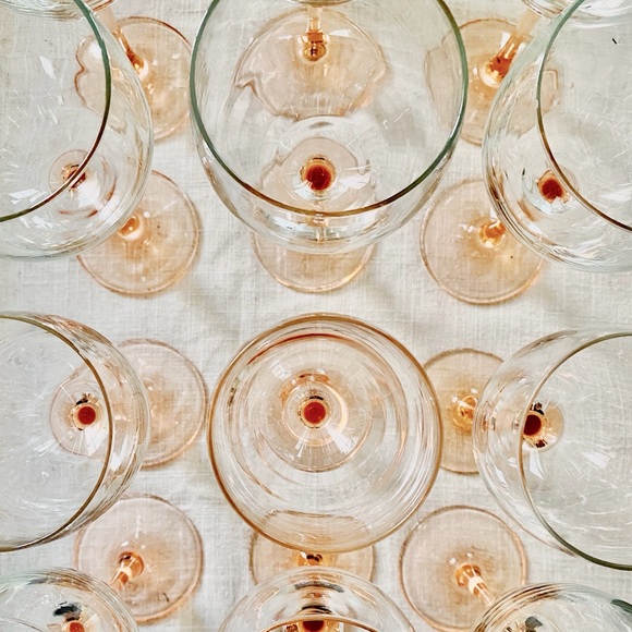 Vintage Luminarc Rose wine glasses (D’Arques) - Picture 4 of 4